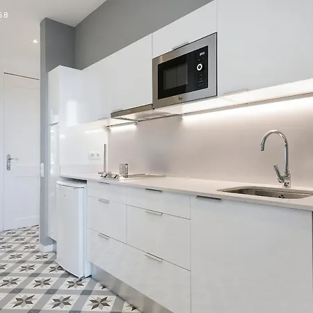 Uma Sagrada Familia Apartment *