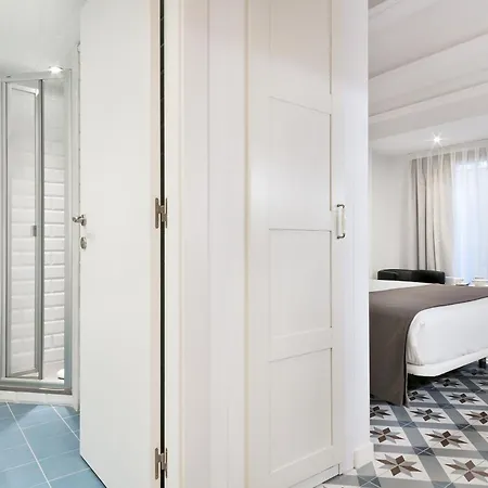 Uma Sagrada Familia Apartment