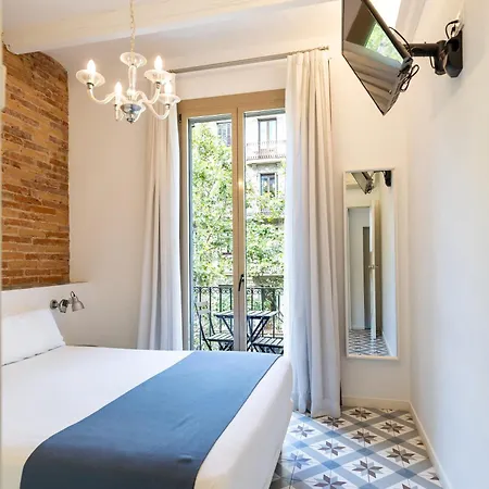 Uma Sagrada Familia Apartment *