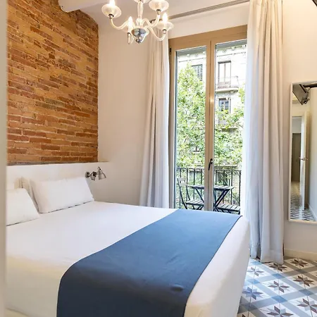 Uma Sagrada Familia Apartment *