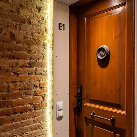 Uma Sagrada Familia Apartment Barcelona